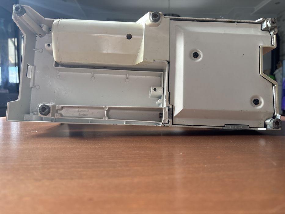 Maszyna do szycia Singer 764