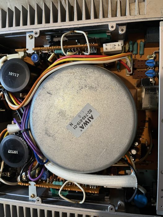 Качественный мини 2-х блочный усилитель премиум класса AIWA C50 + P50