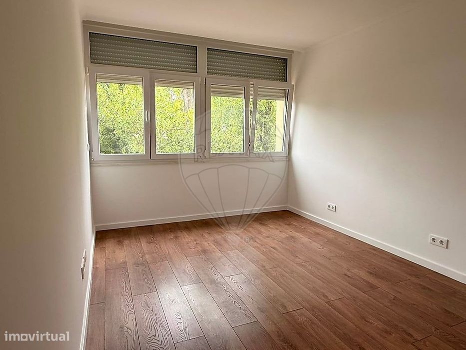 Apartamento T1 para arrendamento