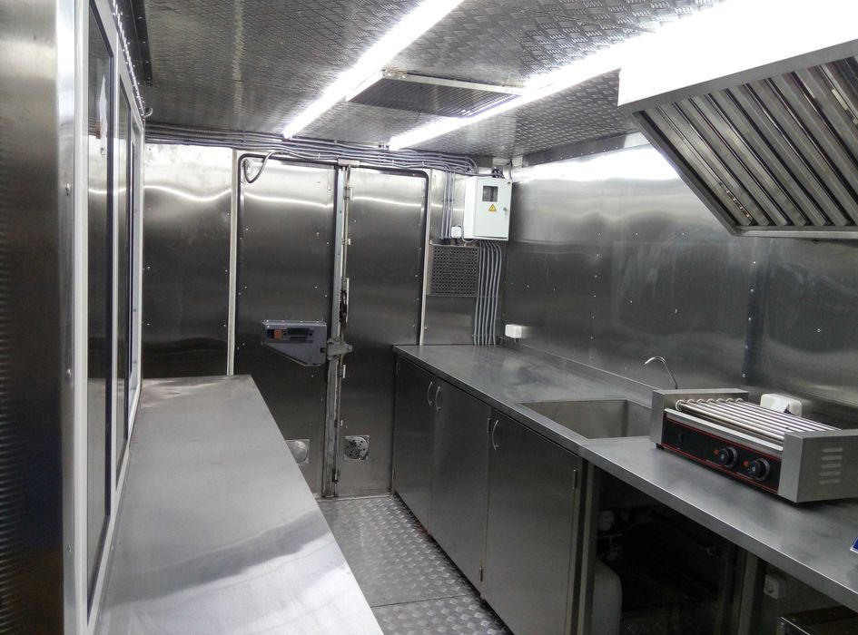 Кухня на колесах на бази авто. Фудтрак. Авто лавка від Mobifood.