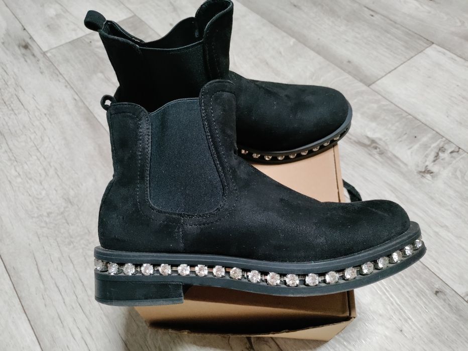 Чоботи жіночі осінні