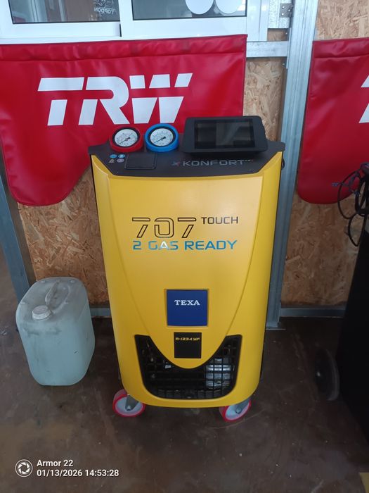 Urgente! Elevadores para oficina,Um de 4 T monofásico, e um 3 T tesoura monofásico, bom preço.