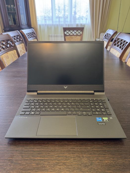 Ноутбук HP Victus 16 / i5-11400H