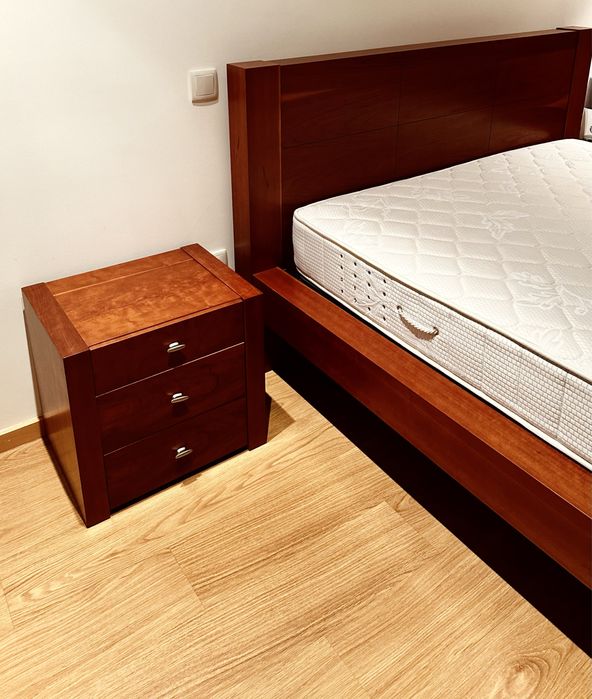 Quarto Cama e Cabeceiras em Cereija Mobilia
