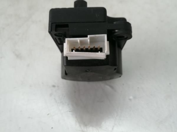 Motor da comporta da sofagem MERCEDES-BENZ Classe S (W220)