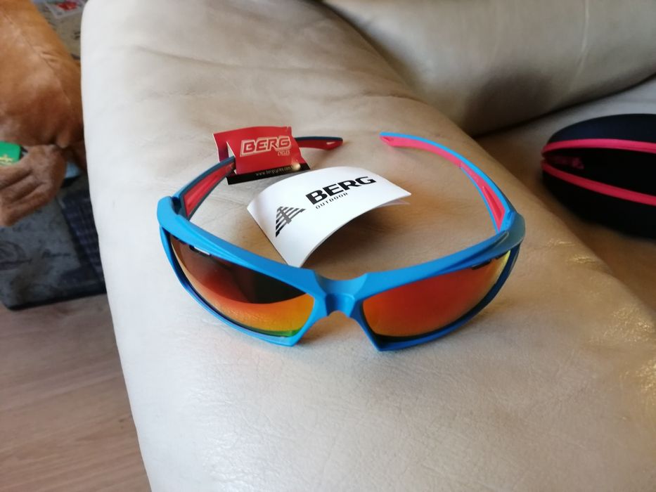 Óculos de sol Berg novos
