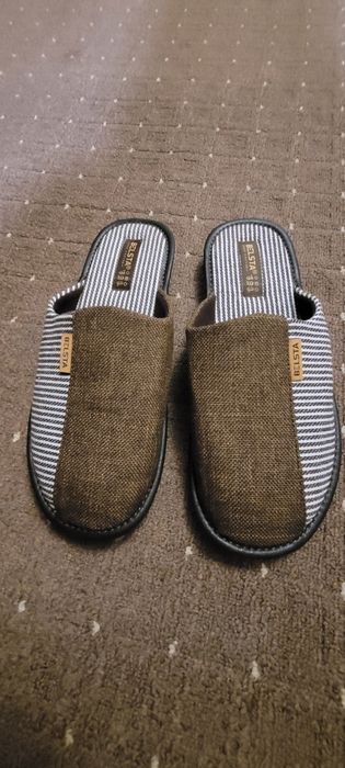Домашні тапочки чоловічі