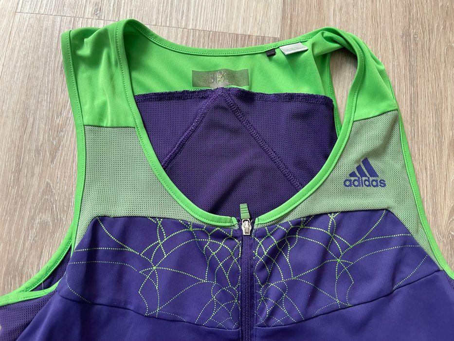 Conjunto casaco e vestido de ténis