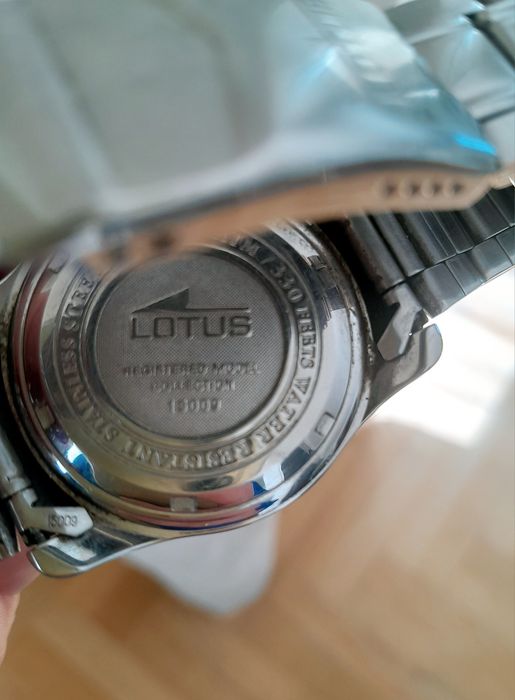 Чоловічий годинник LOTUS 15009