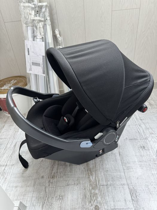 Автокрісло Peg Perego Primo Viaggio i-plus (до 13кг або 83см)