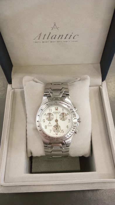 Продам  годинник Atlantic 8046