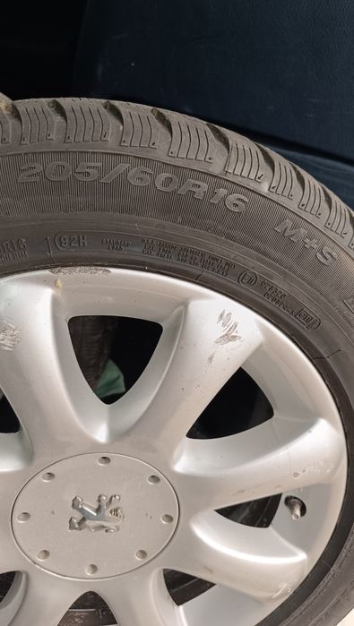 4 Jantes originais Peugeot 807