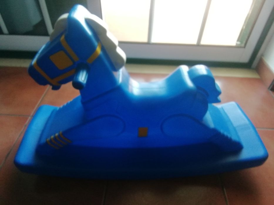 Cavalo baloiço da Chicco.