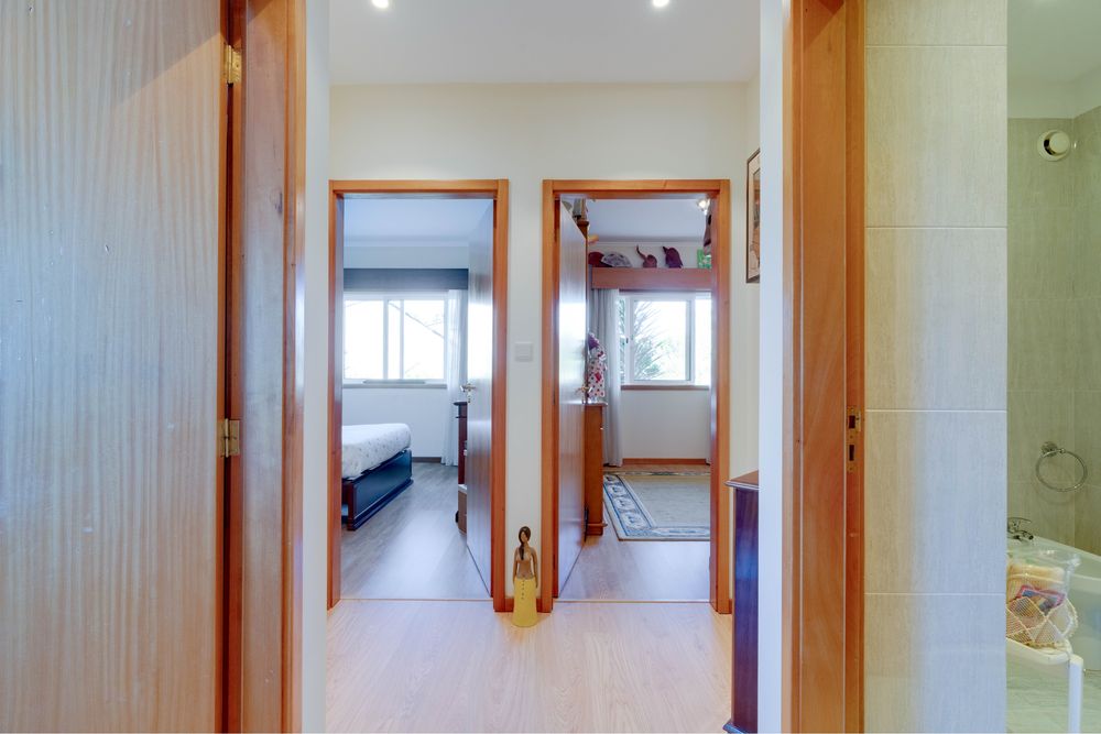 Apartamento T3 em Grijo - Vila Nova de Gaia - Condominio fechado - Box c/ Arrumos privado e lugar de Estacionamento