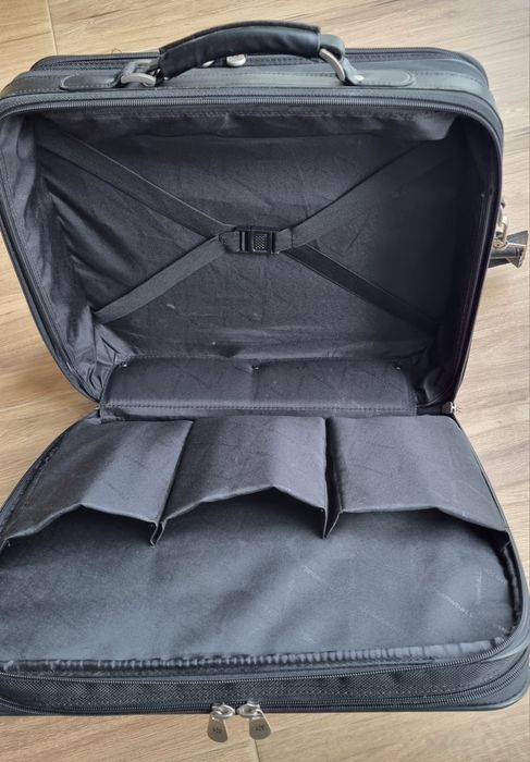 Walizka na laptopa kabinowa