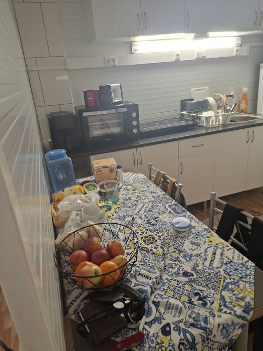 Arrenda-se pequeno espaço