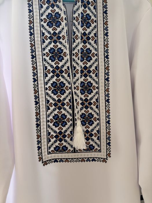 Вишиванка чоловіча , розмір L