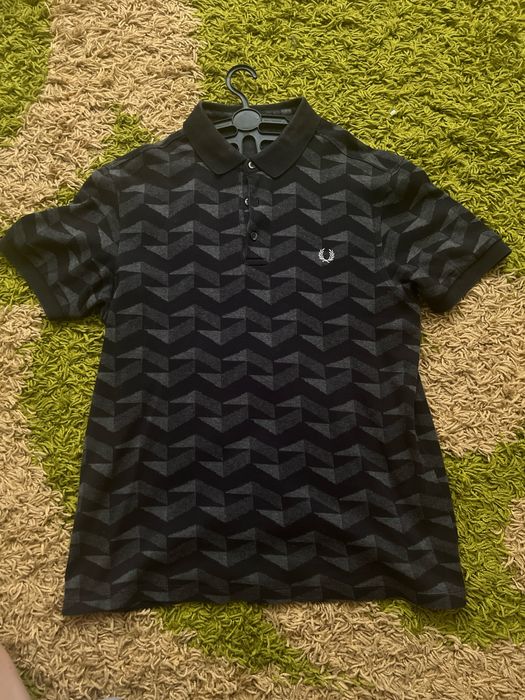 Fred Perry футболкк