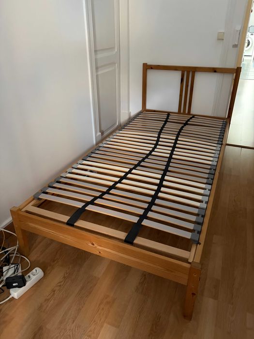 Cama + Estrado (Negociável)