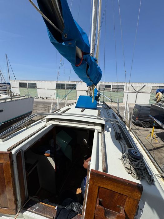 SEA THERAPHY  - Veleiro  Impecavel -    PL-de registo GDAŃSK   Comprimento   11 m Largura  3 m Altura  1,40 m