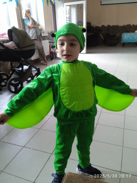 Карнавальний комтюм для хлопчика жучок , джмелик , жук , сонечко