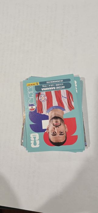 Vendo ou troco cromos do mundial 2026 ou 2022