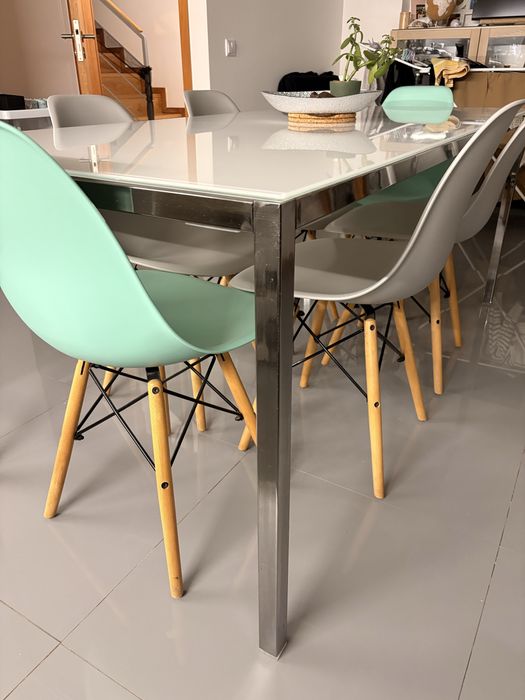 Mesa sala/cozinha c/ ou s/ cadeiras