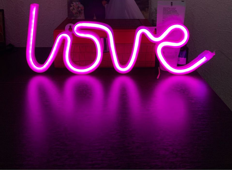 Neon Sign/Display Board – USB and Battery Powered, New