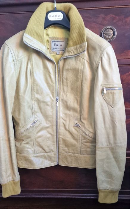 Blusão  em pele L
