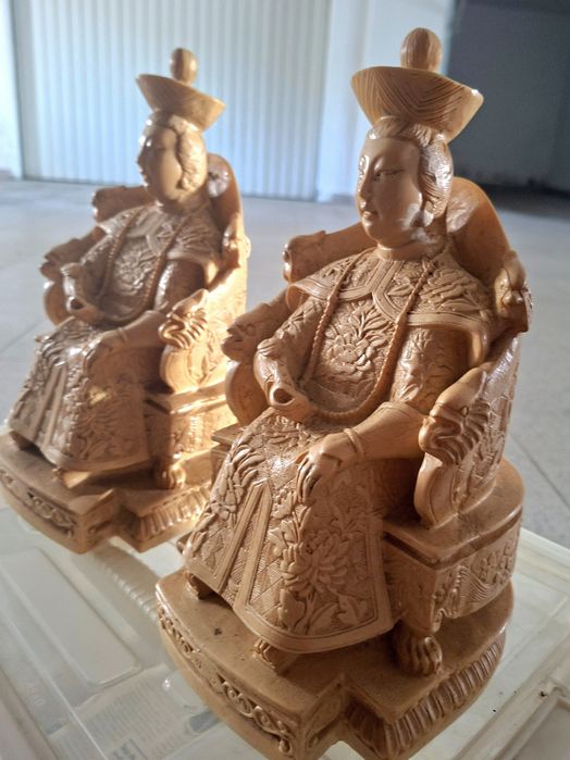 Estatuas chinesas antigas.