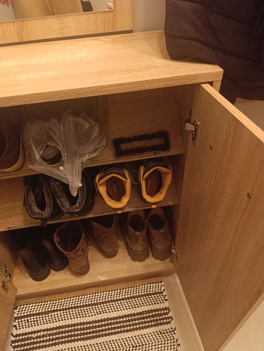 Zestaw mebli na przedpokój,zadbane