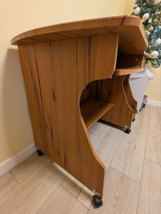 Компьютерный стол