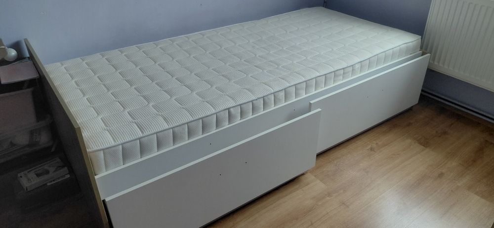 Biurko łóżko meble dziewczęce sofa