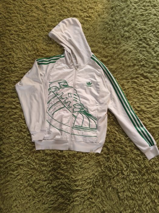 Олимпийка Adidas посвященная кроссовкам Superstar или зип кофта Адидас