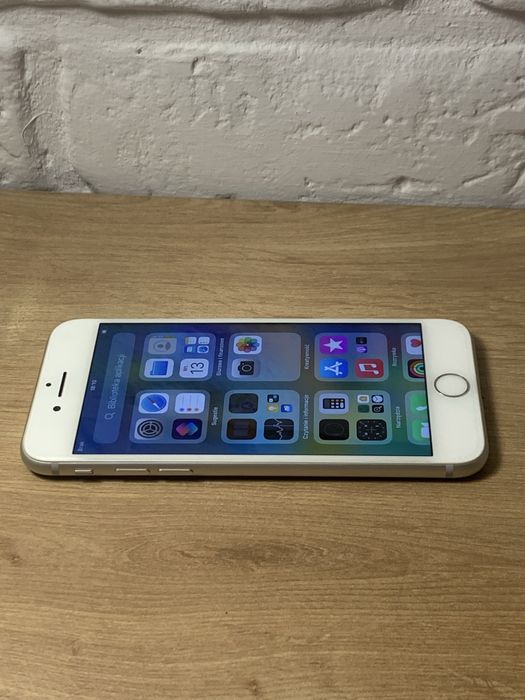 Iphone 8 128 GB Bateria 95% stan jak nowy