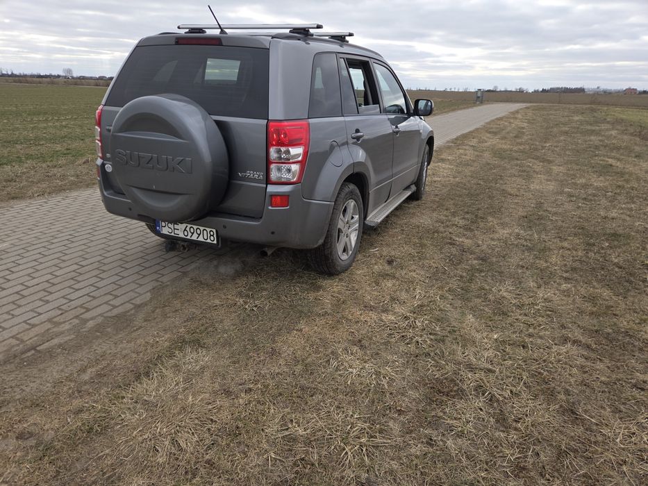 Suzuki Grand vitara2  2.0 benzyna