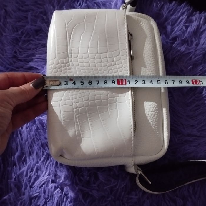 Шкіряна сумочка кросбоді