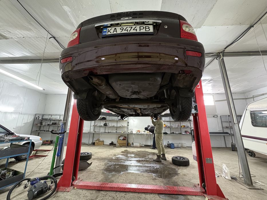 Lada Priora  2012 рік Ідеал