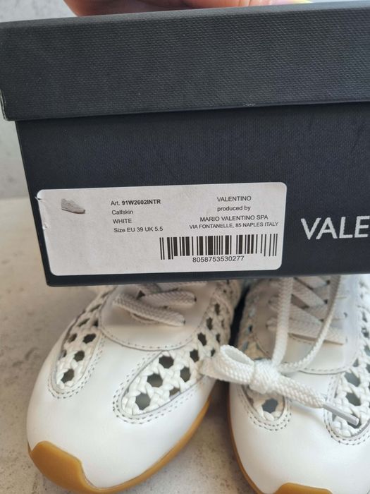 Buty firmy Valentino