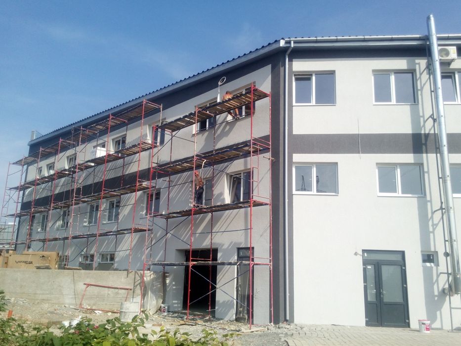 Оренда Риштування (ліса будівельні). Утеплення будинків.