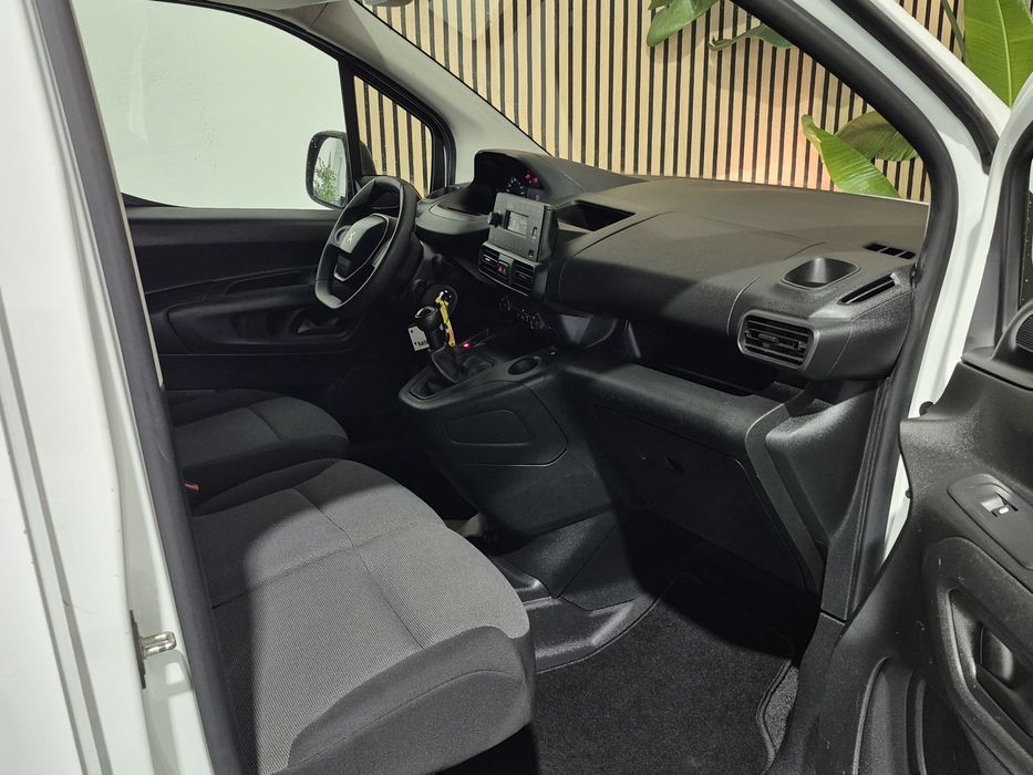 Peugeot Partner 1.6HDI - 130.000KM | GARANTIA | 3 LUGARES - NACIONAL