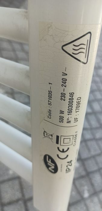 Toalheiro Eléctrico