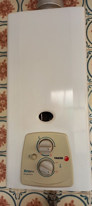 Esquentador Fagor. Quinta do Conde