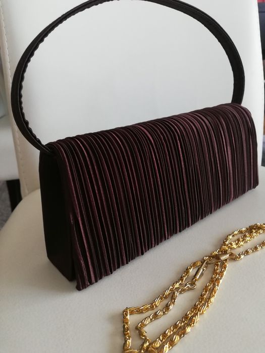Clutch NOVA acetinada plissado tom chocolate