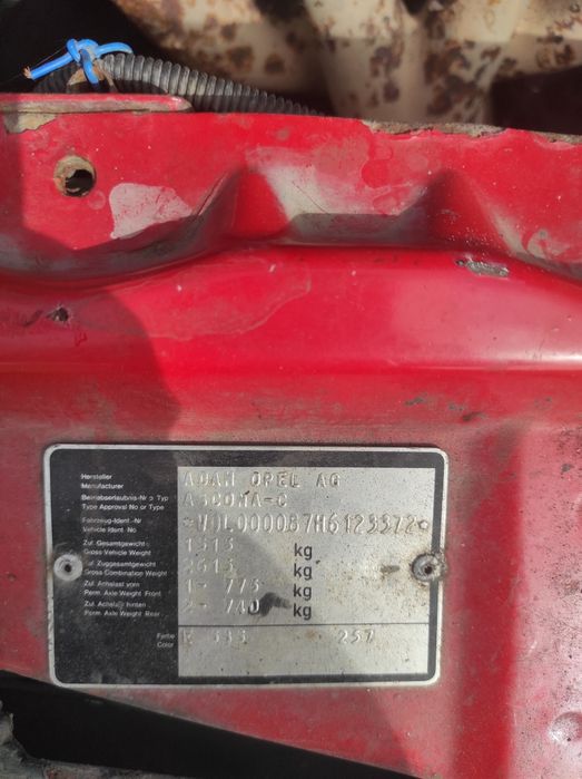 Продам Опель аскона 87 року