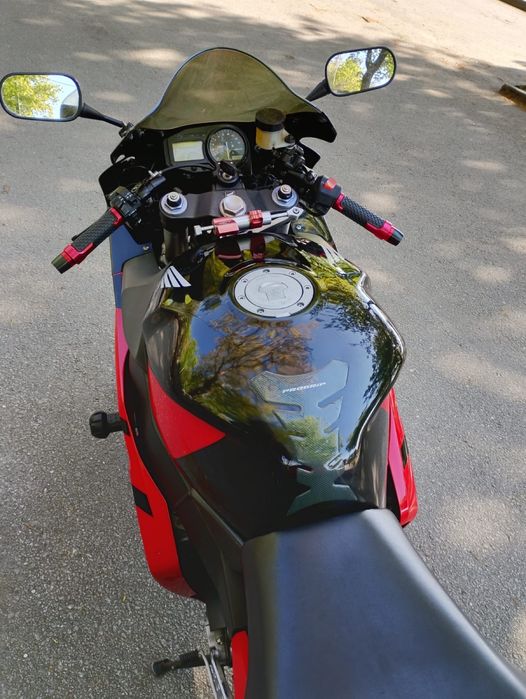 Honda CBR 900 (954)