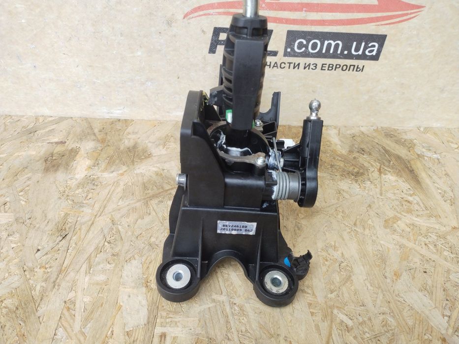 Mazda 3 BL 2009-2013 Кулиса рычаг переключения передач МКПП BEV246100