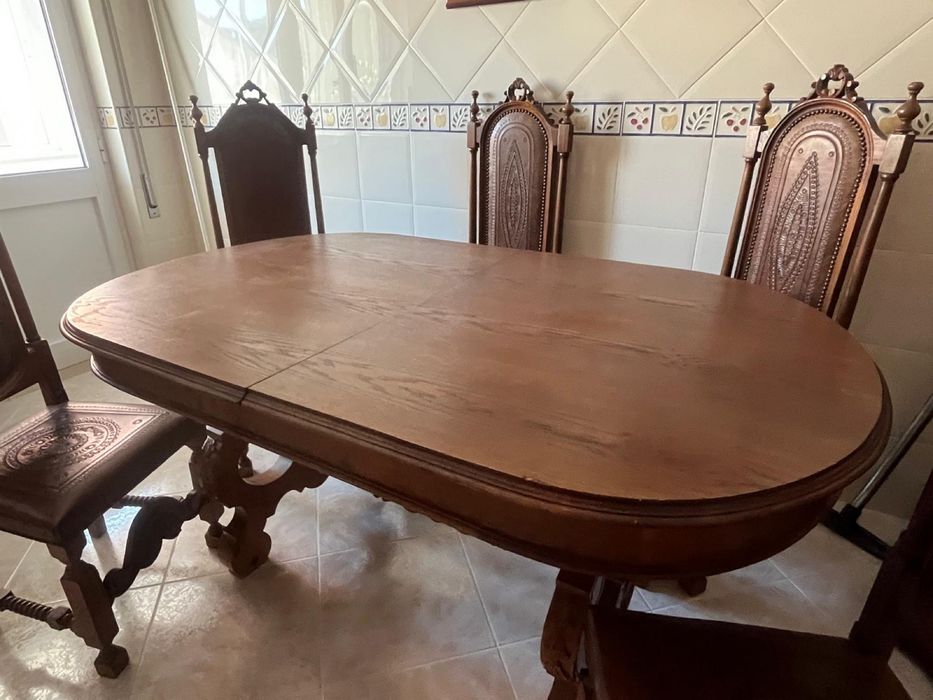 Conjunto Mesa Classica + Cadeirões Anos 80