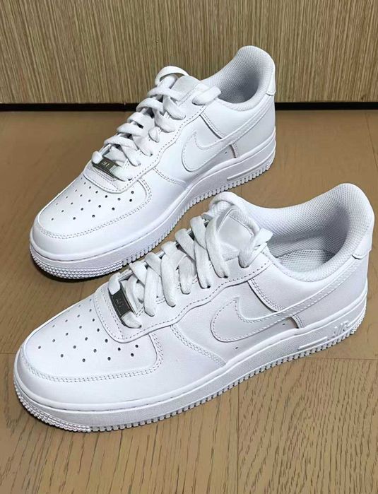 Nike_Air_Force_1_Low_'07_White R.42