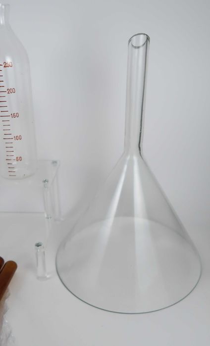 Lote de peças de laboratório / farmácia